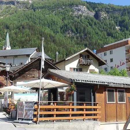 Willimann Haus Dala Im 4 Stock شقة *